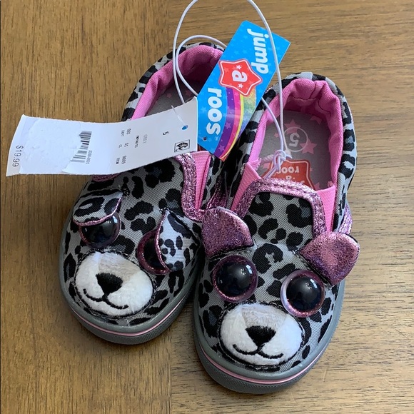 🌷NWT Jump A Roos Size 5 Sneakers🌷 - Picture 1 of 6